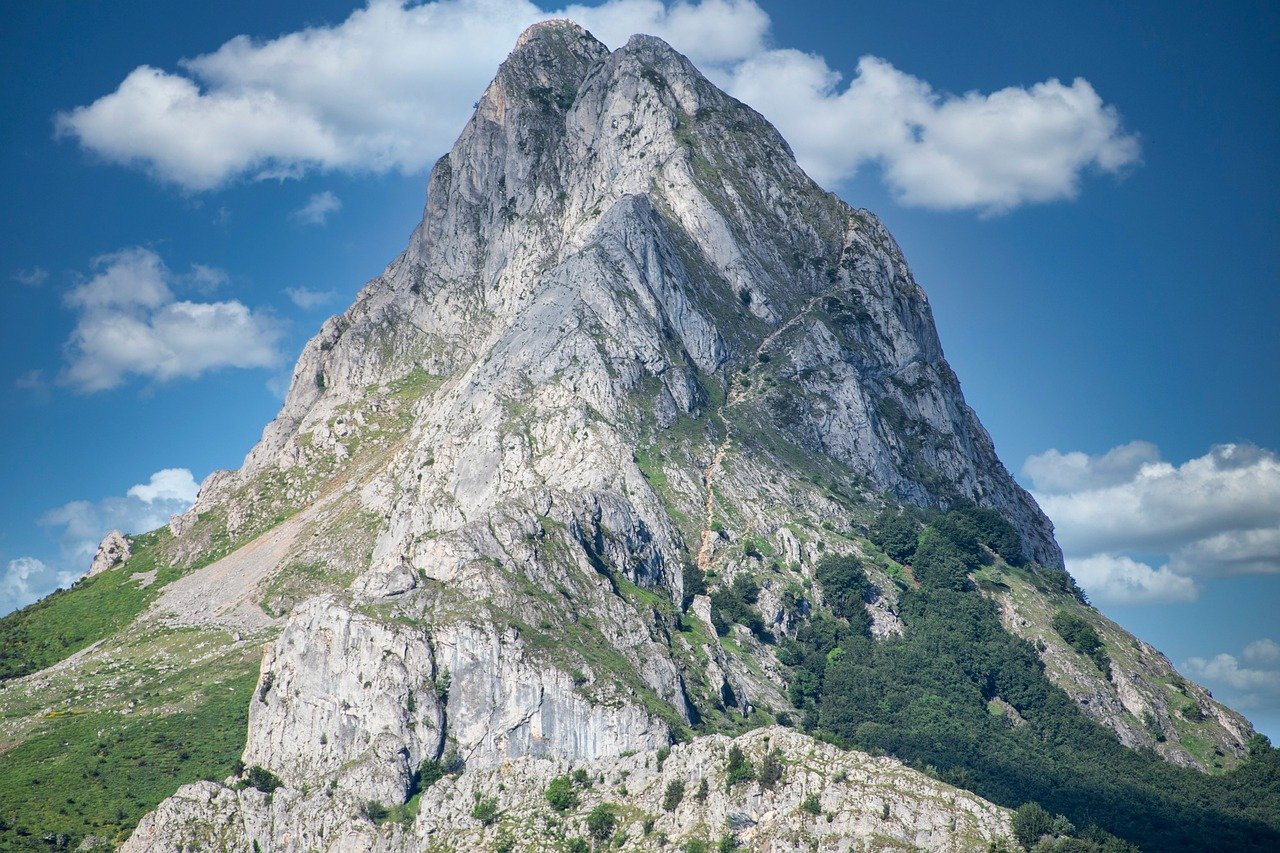 gilboa peak, riaño, spain, nature, mountain, nunbes, hiking-9709187.jpg